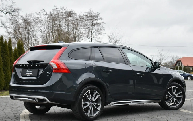 Volvo V60 Cross Country cena 79900 przebieg: 210000, rok produkcji 2017 z Prószków małe 781